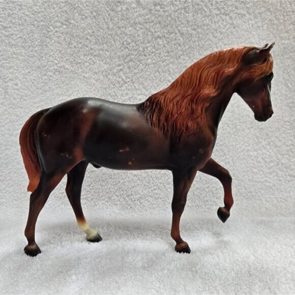 Breyer #1145 Liver Chestnut Paso Fino - Picture 1 of 5